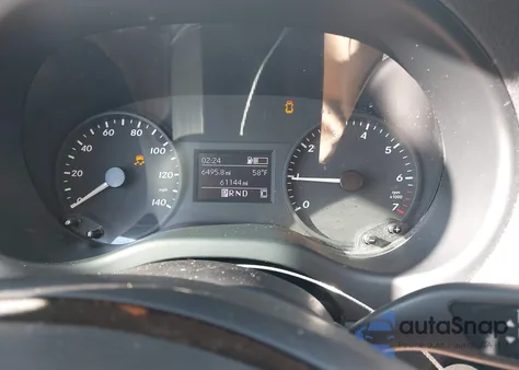 2017 Mercedes-Benz Metris из США, поврежденный, VIN WD3PG2EA8H3216447